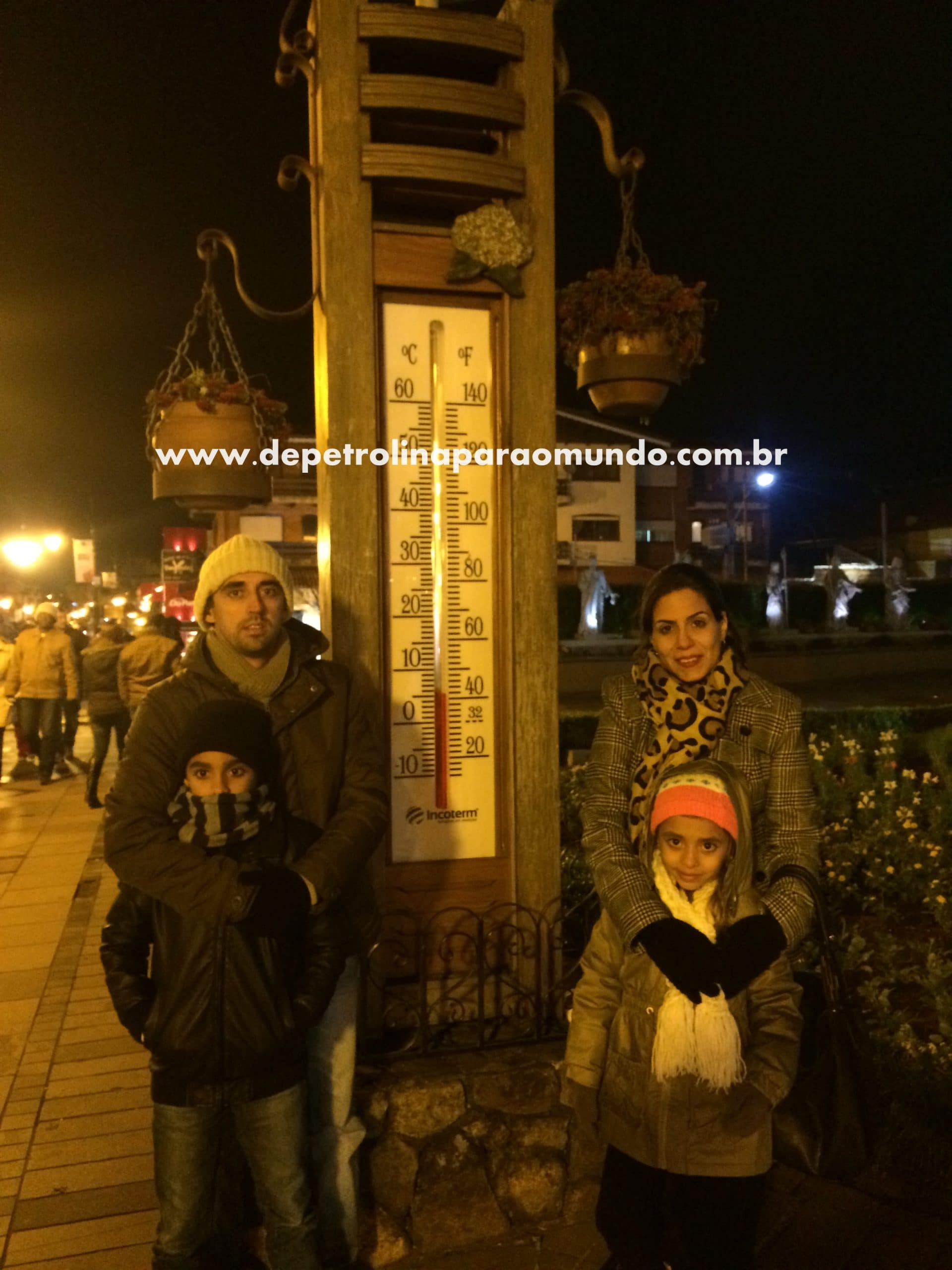 1º Dia - Gramado e Canela com Crianças - Outlet, Rota Romântica, Nova Petrópolis e Korvatunturi 10 Relógio de temperatura em Gramado